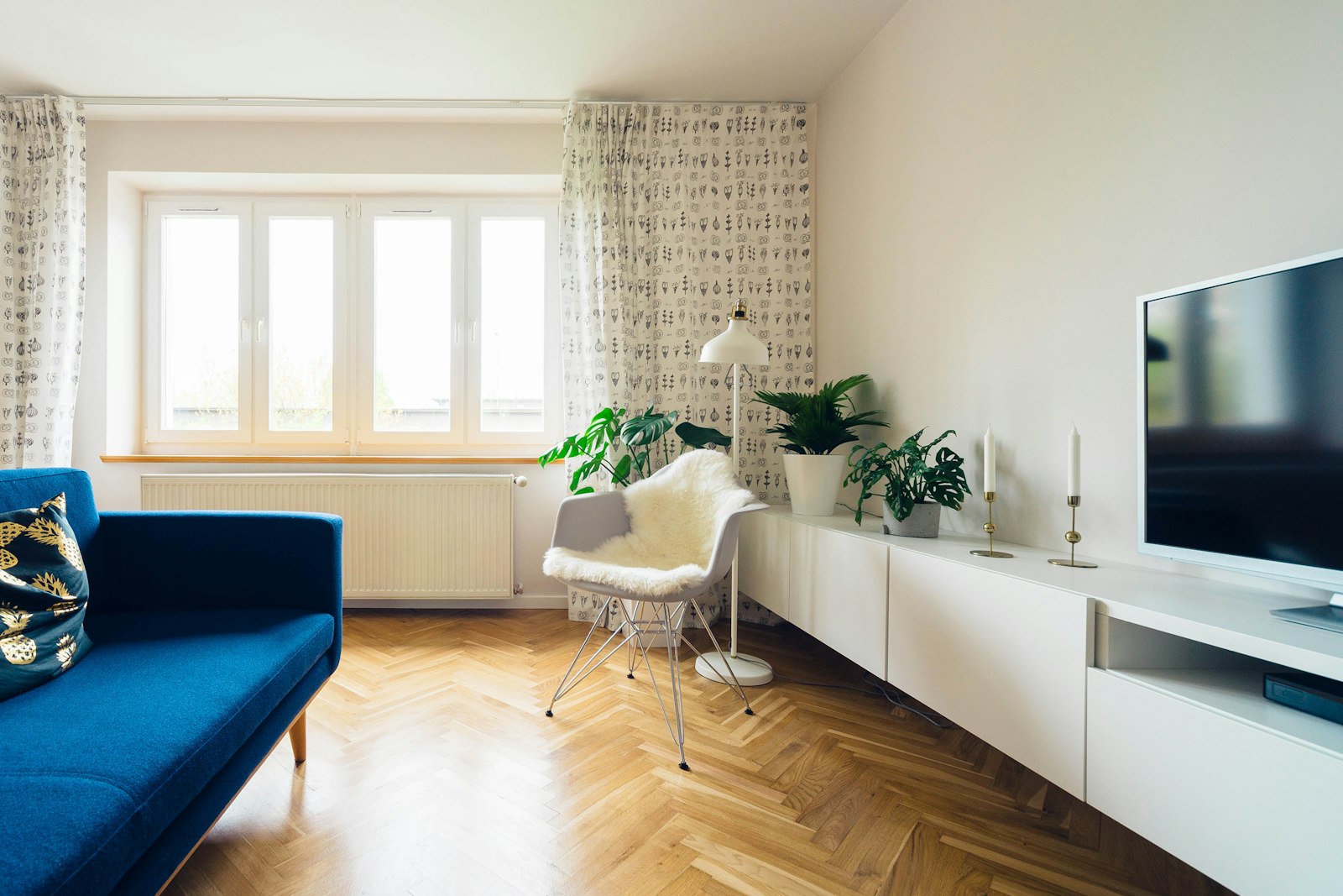 Bostanlı'da bahçeli 3+1 kiralık daire - fotoğraf 2